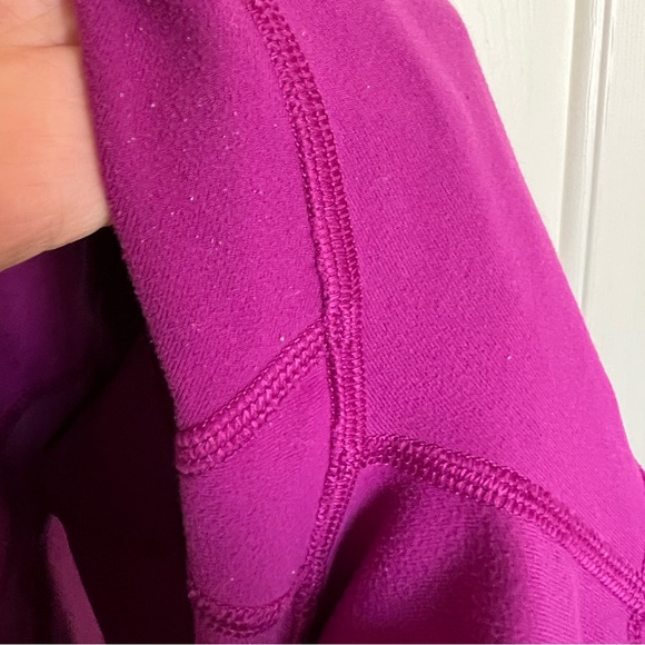 Lululemon 🍋 7/8 High Rise Mesh Panel Magenta Leggings Size 4 - Picture 8 of 11